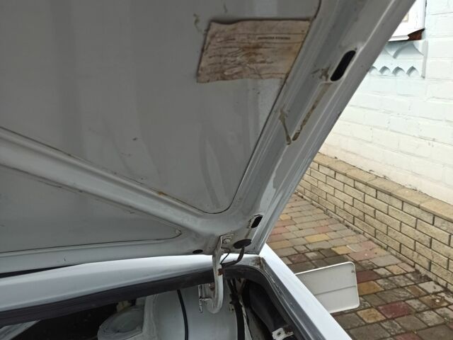 Белый ВАЗ 2107, объемом двигателя 1.5 л и пробегом 90 тыс. км за 1900 $, фото 1 на Automoto.ua