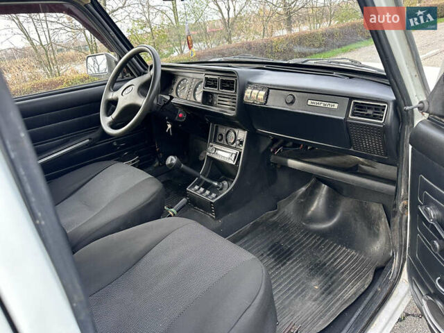 Білий ВАЗ 2107, об'ємом двигуна 1.45 л та пробігом 80 тис. км за 1100 $, фото 5 на Automoto.ua
