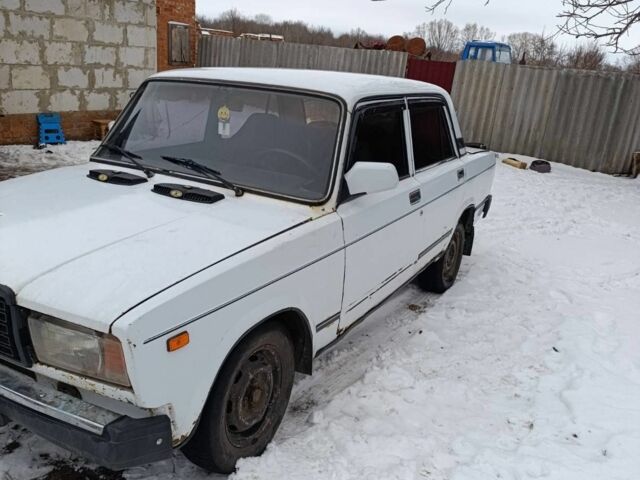 Белый ВАЗ 2107, объемом двигателя 1.5 л и пробегом 56 тыс. км за 600 $, фото 1 на Automoto.ua