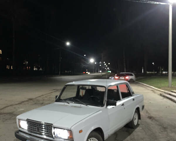 Білий ВАЗ 2107, об'ємом двигуна 1.5 л та пробігом 100 тис. км за 1650 $, фото 1 на Automoto.ua
