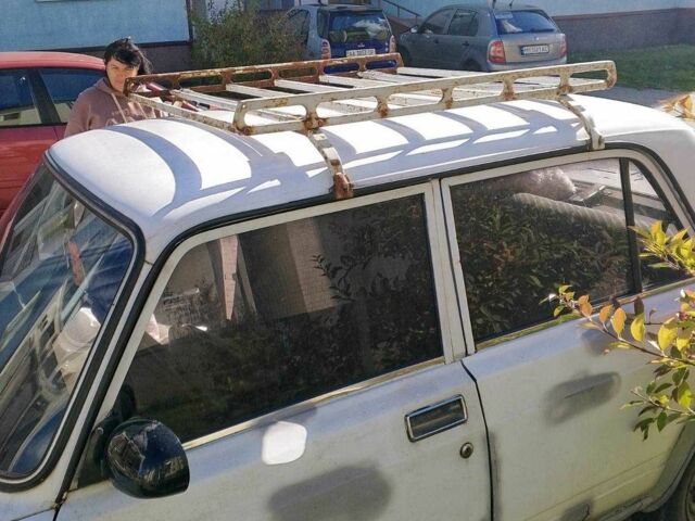 Белый ВАЗ 2107, объемом двигателя 1.5 л и пробегом 54 тыс. км за 554 $, фото 5 на Automoto.ua