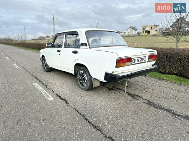 Білий ВАЗ 2107, об'ємом двигуна 1.45 л та пробігом 80 тис. км за 1100 $, фото 3 на Automoto.ua