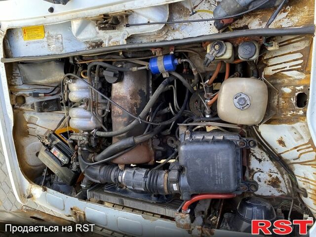 Белый ВАЗ 2107, объемом двигателя 1.6 л и пробегом 0 тыс. км за 1100 $, фото 5 на Automoto.ua