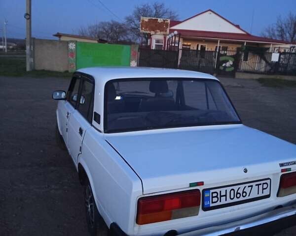 Білий ВАЗ 2107, об'ємом двигуна 1.5 л та пробігом 80 тис. км за 1600 $, фото 3 на Automoto.ua