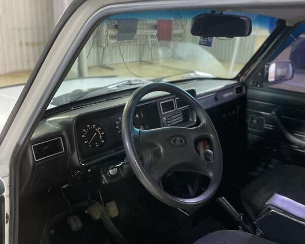 Белый ВАЗ 2107, объемом двигателя 1.57 л и пробегом 68 тыс. км за 2300 $, фото 3 на Automoto.ua