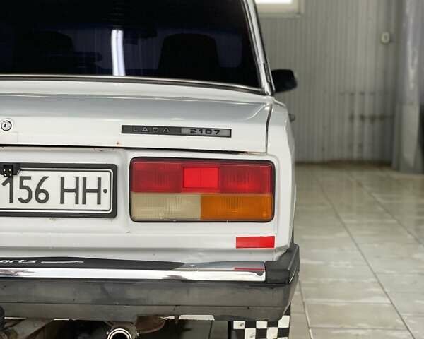 Белый ВАЗ 2107, объемом двигателя 1.57 л и пробегом 68 тыс. км за 2300 $, фото 8 на Automoto.ua