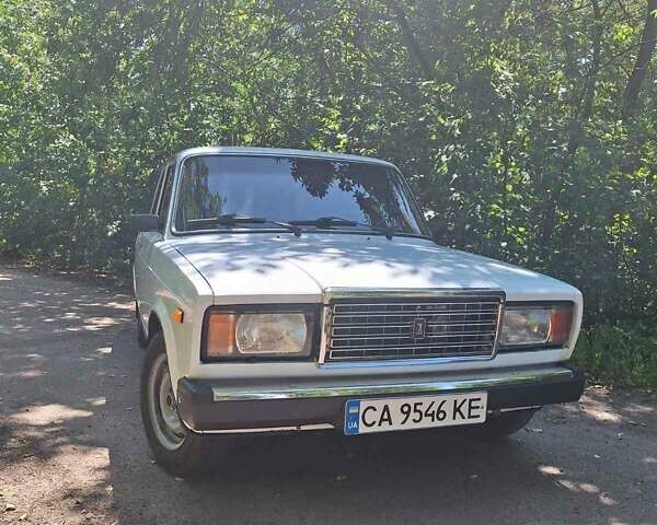 Белый ВАЗ 2107, объемом двигателя 1.57 л и пробегом 52 тыс. км за 2500 $, фото 3 на Automoto.ua