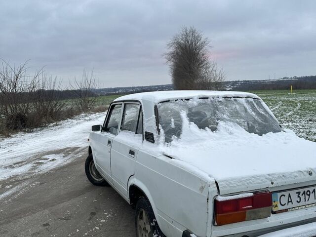 Белый ВАЗ 2107, объемом двигателя 1.6 л и пробегом 150 тыс. км за 650 $, фото 2 на Automoto.ua