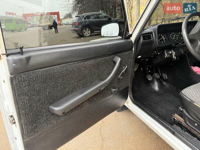 Белый ВАЗ 2107, объемом двигателя 1.6 л и пробегом 81 тыс. км за 1250 $, фото 7 на Automoto.ua
