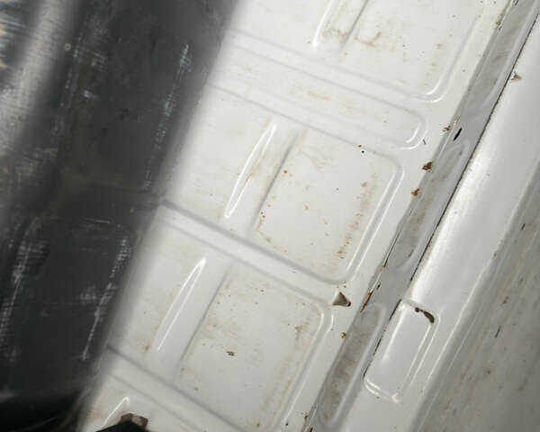 Белый ВАЗ 2107, объемом двигателя 1.5 л и пробегом 75 тыс. км за 1999 $, фото 18 на Automoto.ua