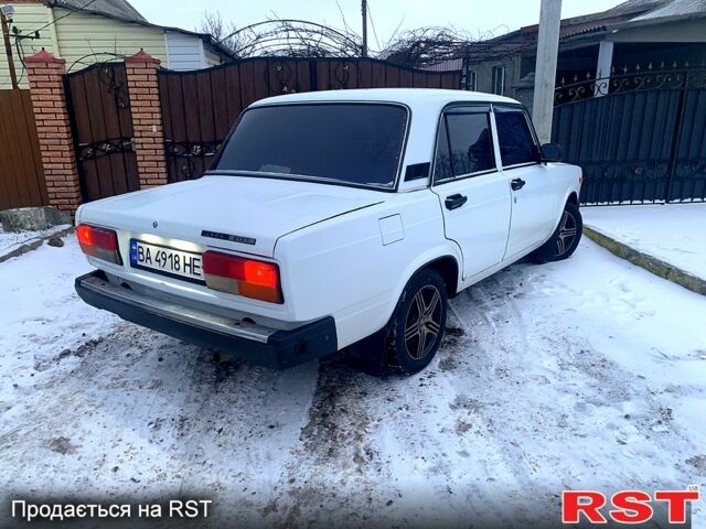 Белый ВАЗ 2107, объемом двигателя 1.6 л и пробегом 180 тыс. км за 1900 $, фото 4 на Automoto.ua