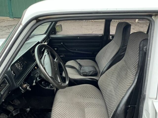 Белый ВАЗ 2107, объемом двигателя 1.6 л и пробегом 66 тыс. км за 900 $, фото 5 на Automoto.ua