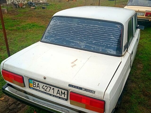 Белый ВАЗ 2107, объемом двигателя 1.6 л и пробегом 50 тыс. км за 550 $, фото 8 на Automoto.ua