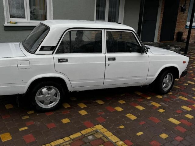 Білий ВАЗ 2107, об'ємом двигуна 1.6 л та пробігом 199 тис. км за 1250 $, фото 5 на Automoto.ua