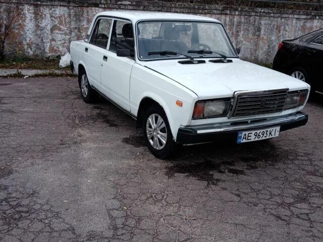 Білий ВАЗ 2107, об'ємом двигуна 1.6 л та пробігом 120 тис. км за 1100 $, фото 1 на Automoto.ua