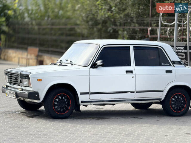 Белый ВАЗ 2107, объемом двигателя 1.6 л и пробегом 56 тыс. км за 1599 $, фото 7 на Automoto.ua