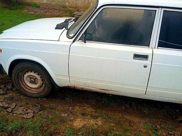 Белый ВАЗ 2107, объемом двигателя 1.6 л и пробегом 50 тыс. км за 550 $, фото 6 на Automoto.ua