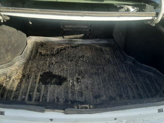 Белый ВАЗ 2107, объемом двигателя 1.6 л и пробегом 140 тыс. км за 2800 $, фото 4 на Automoto.ua