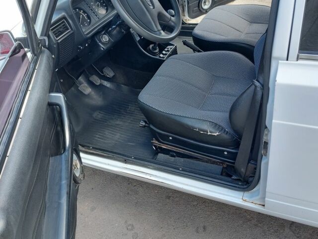 Белый ВАЗ 2107, объемом двигателя 1.6 л и пробегом 84 тыс. км за 2500 $, фото 5 на Automoto.ua