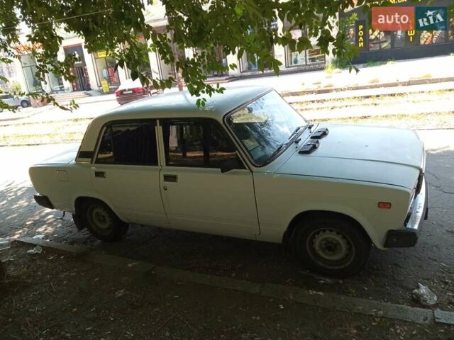 Белый ВАЗ 2107, объемом двигателя 1.6 л и пробегом 112 тыс. км за 2200 $, фото 1 на Automoto.ua