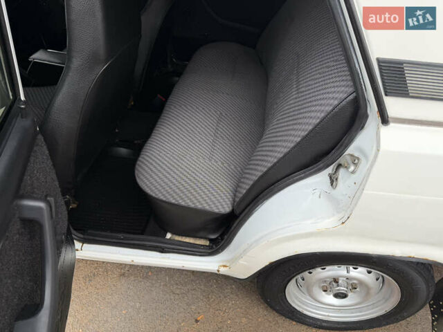 Белый ВАЗ 2107, объемом двигателя 1.6 л и пробегом 81 тыс. км за 1250 $, фото 11 на Automoto.ua