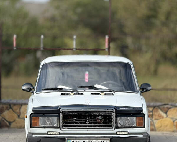 Белый ВАЗ 2107, объемом двигателя 1.6 л и пробегом 56 тыс. км за 1599 $, фото 4 на Automoto.ua