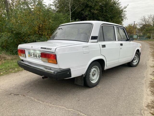 Белый ВАЗ 2107, объемом двигателя 0 л и пробегом 82 тыс. км за 1500 $, фото 2 на Automoto.ua