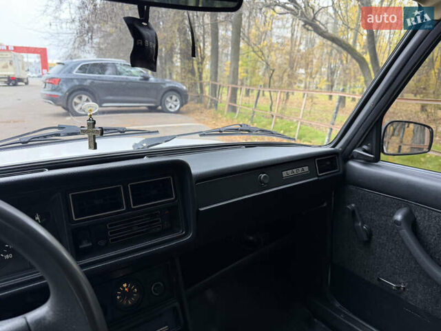 Белый ВАЗ 2107, объемом двигателя 1.6 л и пробегом 81 тыс. км за 1250 $, фото 25 на Automoto.ua