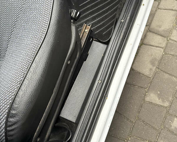 Белый ВАЗ 2107, объемом двигателя 1.5 л и пробегом 75 тыс. км за 1999 $, фото 26 на Automoto.ua