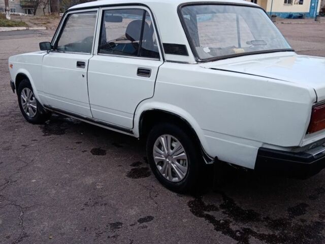 Білий ВАЗ 2107, об'ємом двигуна 1.6 л та пробігом 120 тис. км за 1100 $, фото 2 на Automoto.ua