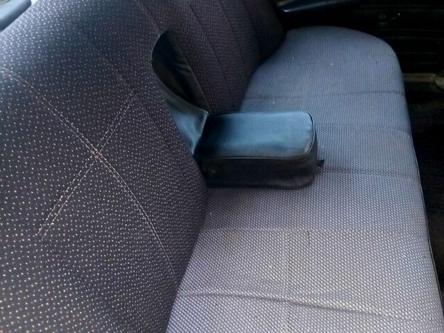 Белый ВАЗ 2107, объемом двигателя 1.6 л и пробегом 50 тыс. км за 550 $, фото 4 на Automoto.ua