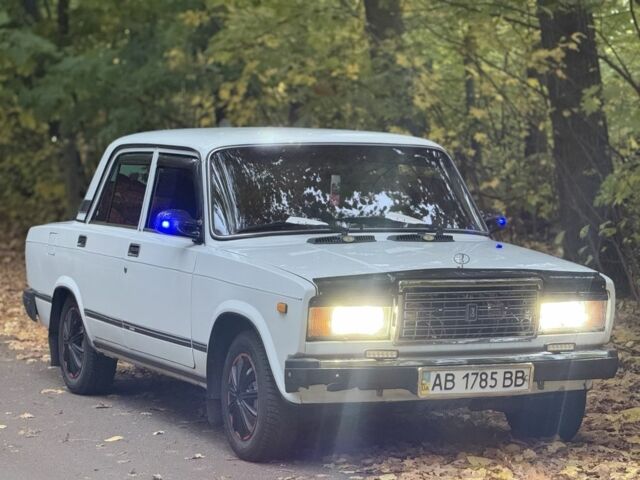 ВАЗ 2107 2008 в Киеве на Automoto.ua Белый ВАЗ 2107, объемом двигателя 1.6 л и пробегом 56 тыс. км за 1899 $, фото 2 на Automoto.ua