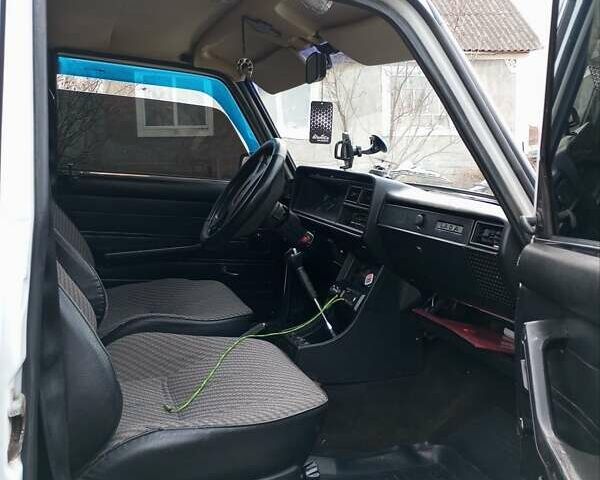 Білий ВАЗ 2107, об'ємом двигуна 1.6 л та пробігом 47 тис. км за 1500 $, фото 16 на Automoto.ua