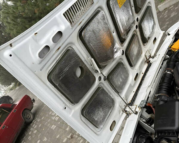 Белый ВАЗ 2107, объемом двигателя 1.5 л и пробегом 75 тыс. км за 1999 $, фото 5 на Automoto.ua
