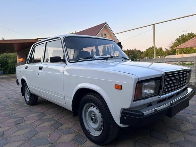 Білий ВАЗ 2107, об'ємом двигуна 1.6 л та пробігом 34 тис. км за 3400 $, фото 3 на Automoto.ua