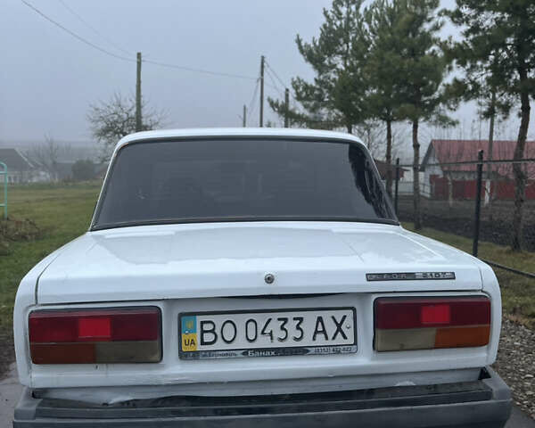 Білий ВАЗ 2107, об'ємом двигуна 1.57 л та пробігом 200 тис. км за 1050 $, фото 1 на Automoto.ua