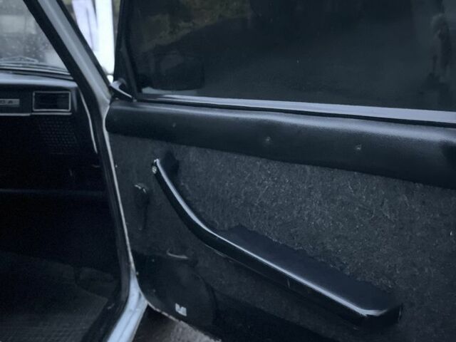 Білий ВАЗ 2107, об'ємом двигуна 1.6 л та пробігом 200 тис. км за 800 $, фото 6 на Automoto.ua