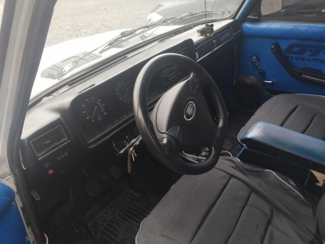 Белый ВАЗ 2107, объемом двигателя 1.5 л и пробегом 42 тыс. км за 1200 $, фото 5 на Automoto.ua