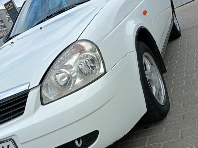 Белый ВАЗ 2107, объемом двигателя 1.6 л и пробегом 138 тыс. км за 3500 $, фото 1 на Automoto.ua