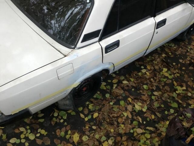 Бежевый ВАЗ 2107, объемом двигателя 1.3 л и пробегом 1000 тыс. км за 650 $, фото 3 на Automoto.ua