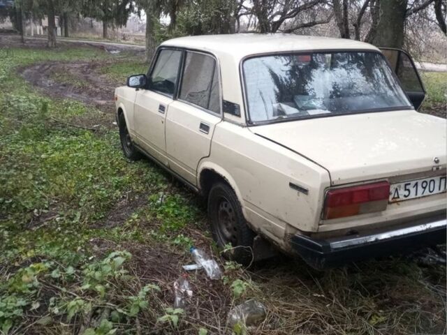 Бежевий ВАЗ 2107, об'ємом двигуна 1.5 л та пробігом 110 тис. км за 592 $, фото 1 на Automoto.ua