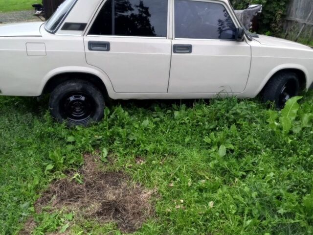 Бежевый ВАЗ 2107, объемом двигателя 1.5 л и пробегом 399 тыс. км за 899 $, фото 5 на Automoto.ua