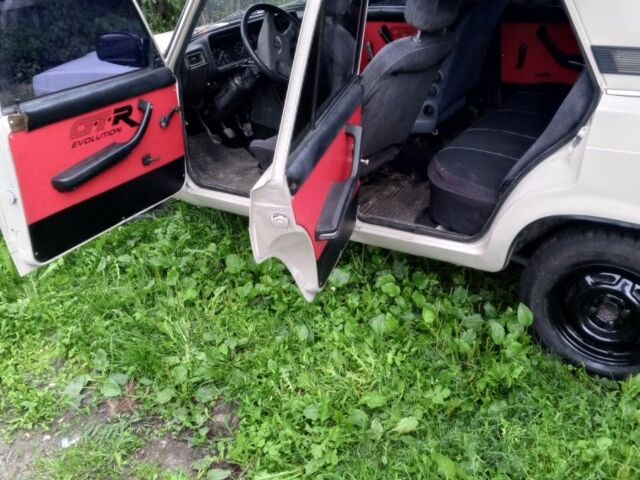 Бежевый ВАЗ 2107, объемом двигателя 1.5 л и пробегом 399 тыс. км за 899 $, фото 2 на Automoto.ua