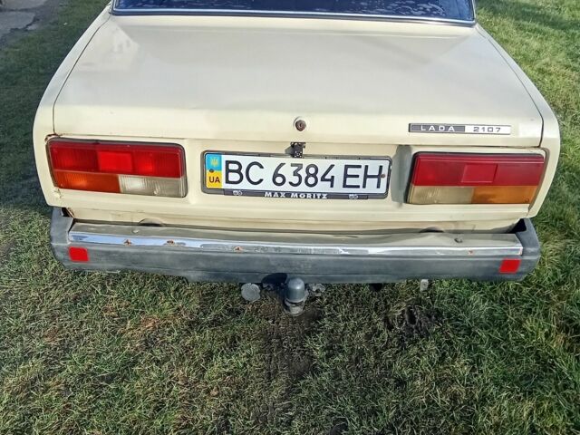 Бежевый ВАЗ 2107, объемом двигателя 1.5 л и пробегом 12 тыс. км за 800 $, фото 1 на Automoto.ua