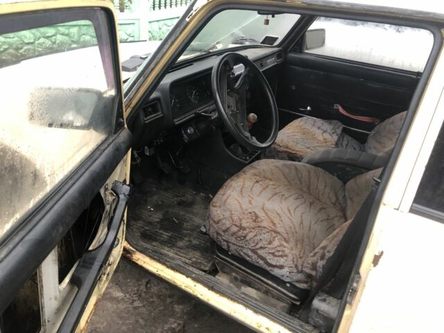 Бежевый ВАЗ 2107, объемом двигателя 1.5 л и пробегом 2 тыс. км за 400 $, фото 1 на Automoto.ua