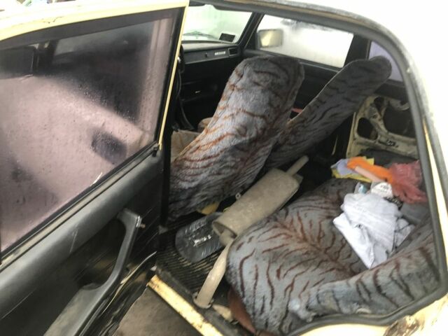 Бежевый ВАЗ 2107, объемом двигателя 1.5 л и пробегом 2 тыс. км за 400 $, фото 3 на Automoto.ua