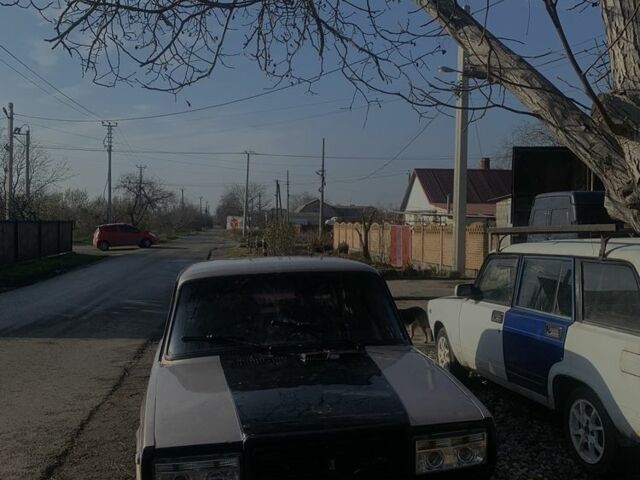 Бежевый ВАЗ 2107, объемом двигателя 1.6 л и пробегом 200 тыс. км за 474 $, фото 3 на Automoto.ua