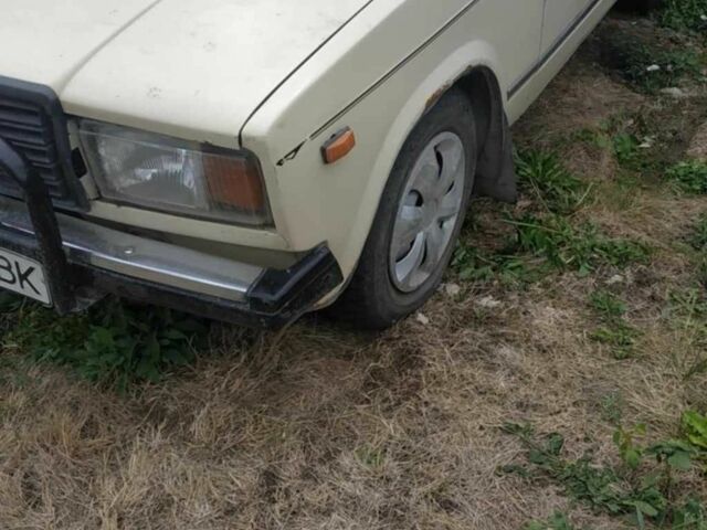 ВАЗ 2107 1984 в Каменце-Подольском на Automoto.ua Бежевый ВАЗ 2107, объемом двигателя 1.3 л и пробегом 80 тыс. км за 350 $, фото 2 на Automoto.ua