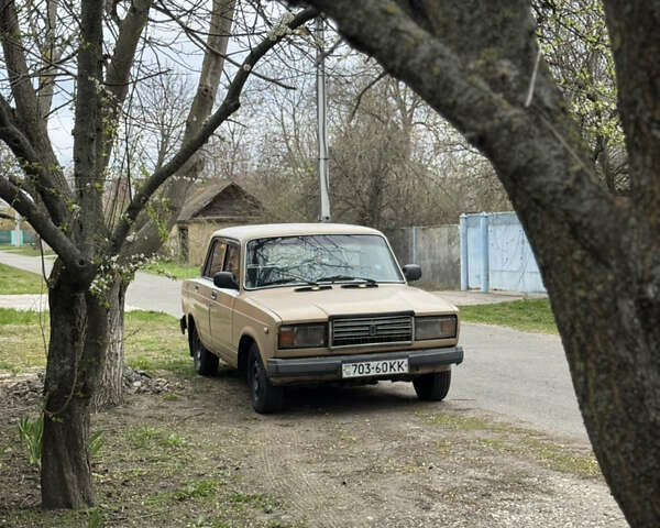 Бежевий ВАЗ 2107, об'ємом двигуна 1.5 л та пробігом 162 тис. км за 896 $, фото 11 на Automoto.ua