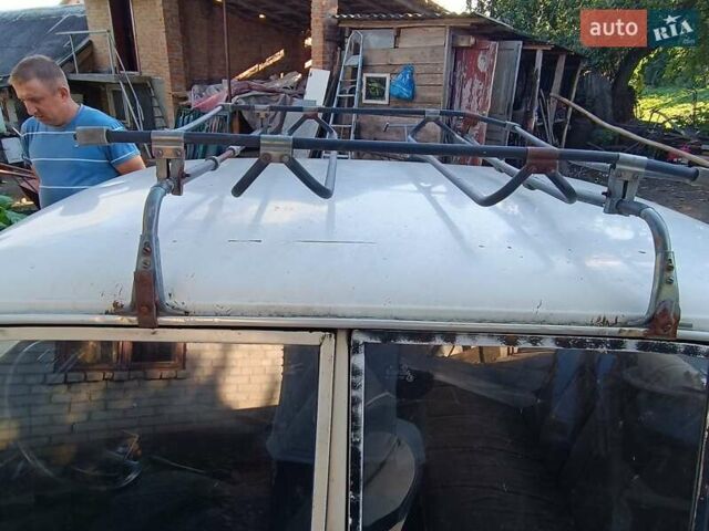 Бежевый ВАЗ 2107, объемом двигателя 0 л и пробегом 200 тыс. км за 350 $, фото 4 на Automoto.ua